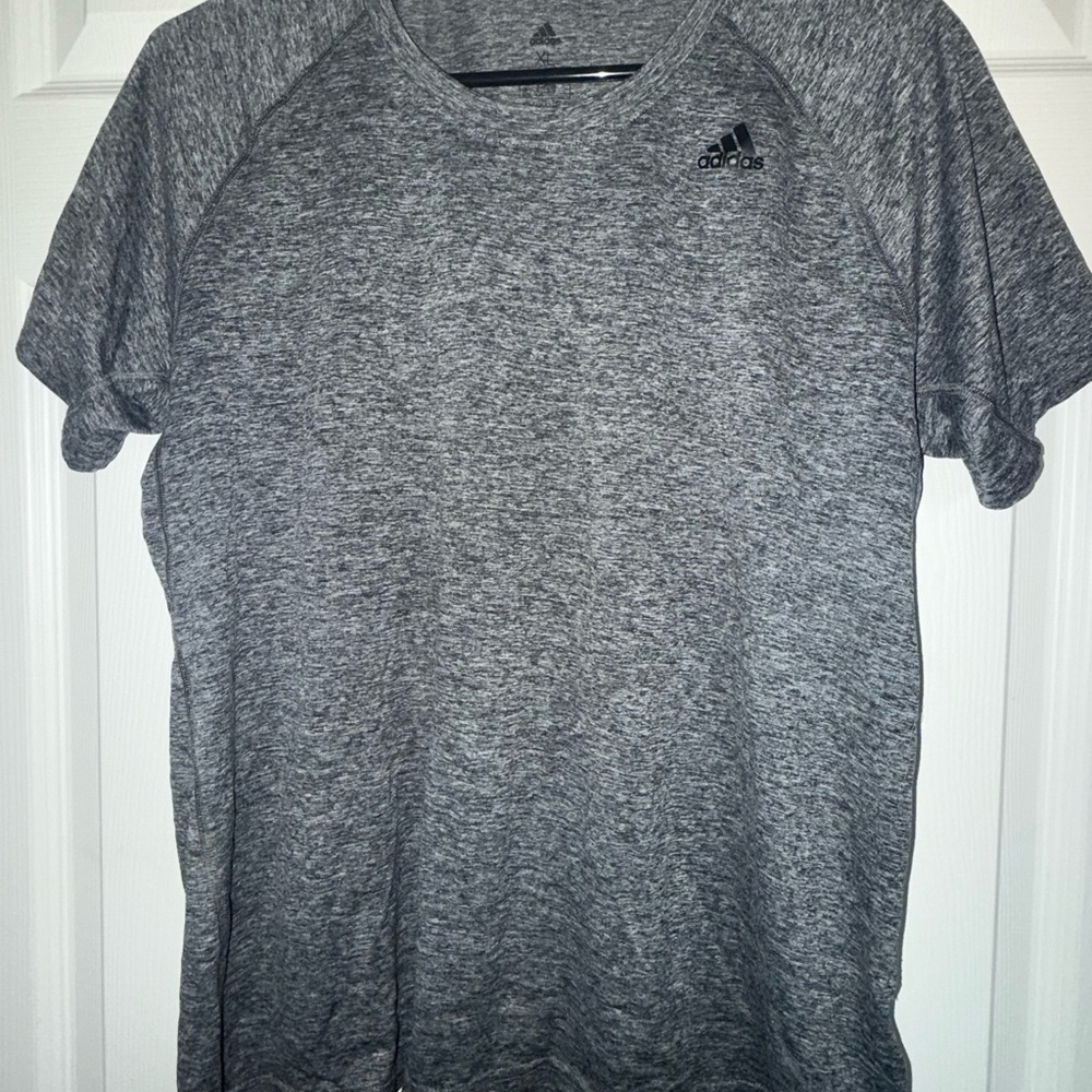 Adidas Women’s Gray T-Shirt XL